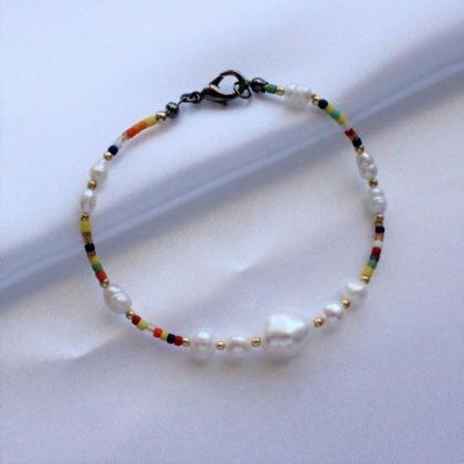 Pearls And Multicolor Beaded Bracelet