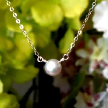 Simple Freshwater Pearl Pendant Necklace. Tiny..