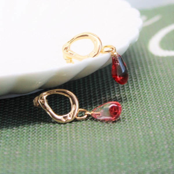 18k Real Gold Irregular Oval Ring Stud With Pomegranate Seed Resin Earrings