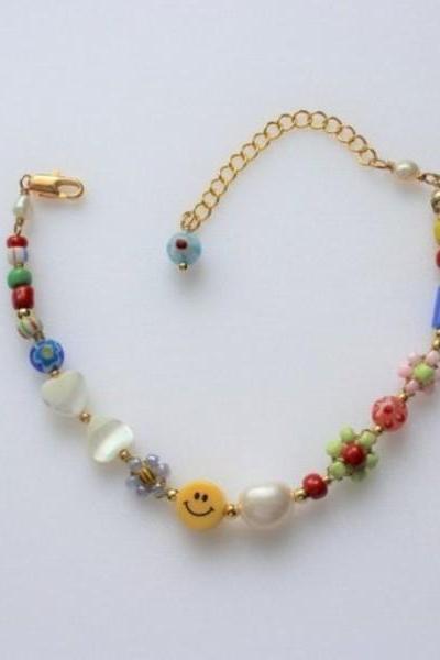 Colorful Beaded Daisy Smiley Bracelet, Flower and pearl with Heart Bow Brace