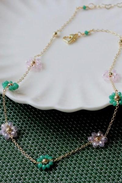 Daisy Crystal Beaded Flower Choker Necklace